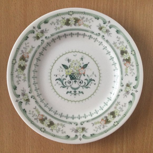 Royal Doulton Provencal small bread plate fine china TC1034 - Picture 1 of 2
